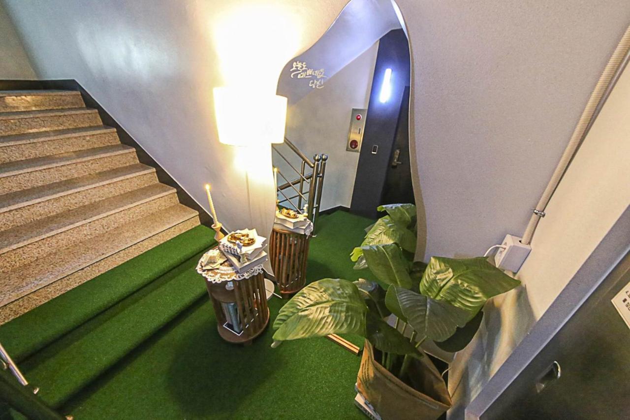 Busan Seomyeon Broa Hotel מראה חיצוני תמונה