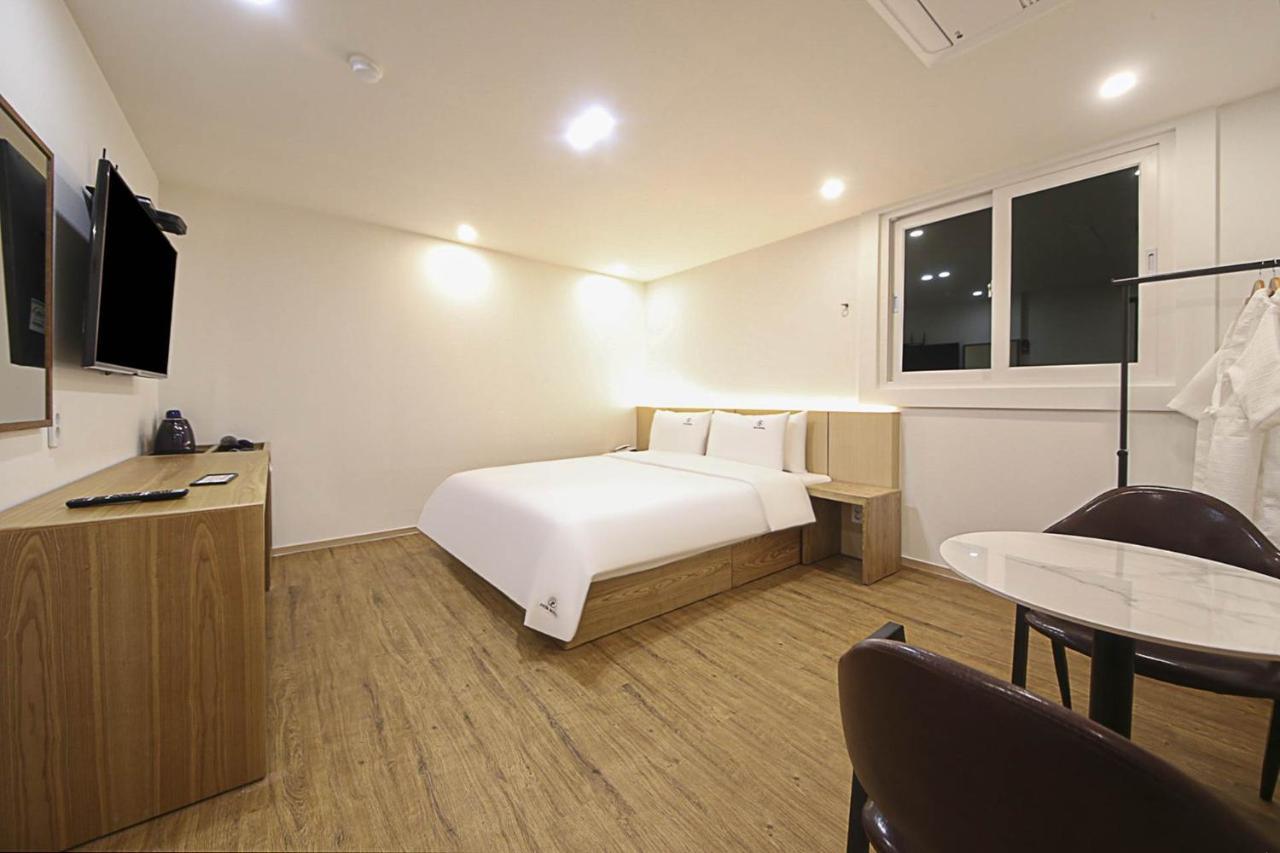 Busan Seomyeon Broa Hotel מראה חיצוני תמונה