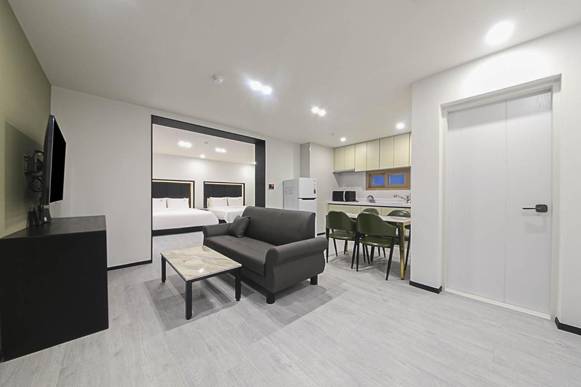 Busan Seomyeon Broa Hotel מראה חיצוני תמונה